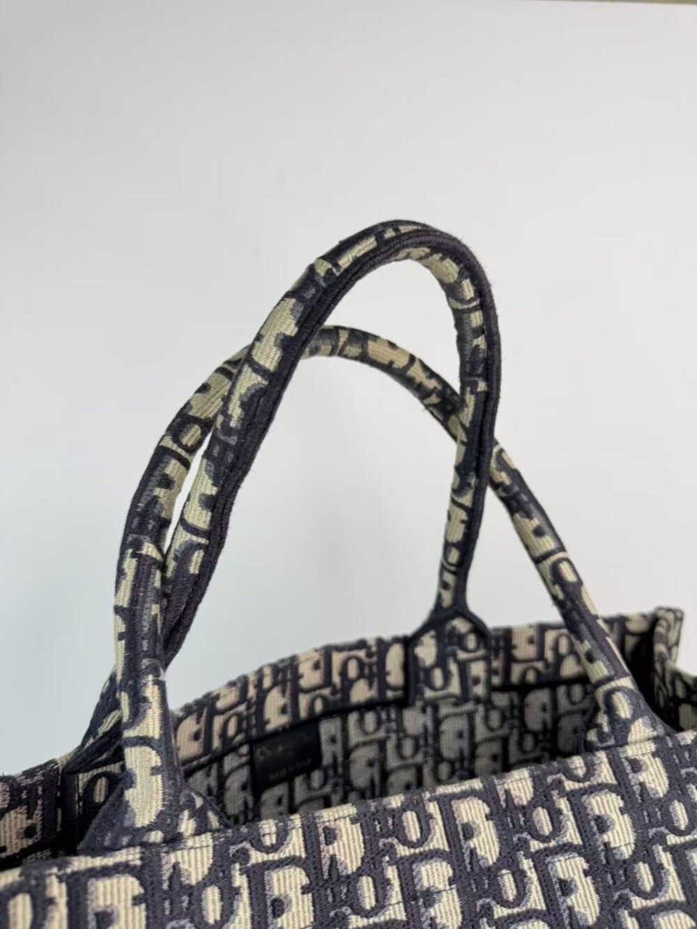 Dior book tote oblique tote bag - Picture 6 of 12
